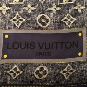 Louis Vuitton Scarf